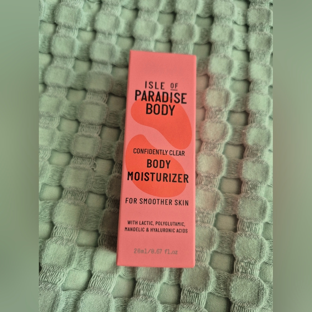 Isle of Paradise Body Moisturizer